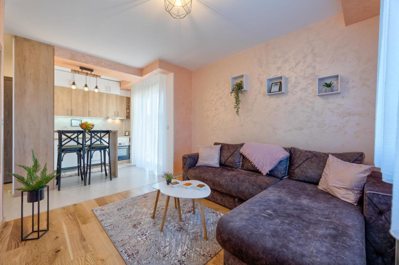 Apartment Stefan In Vila Katalina Lux Zlatibor Exteriör bild