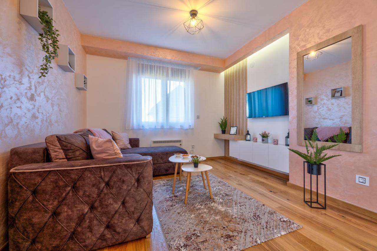 Apartment Stefan In Vila Katalina Lux Zlatibor Exteriör bild