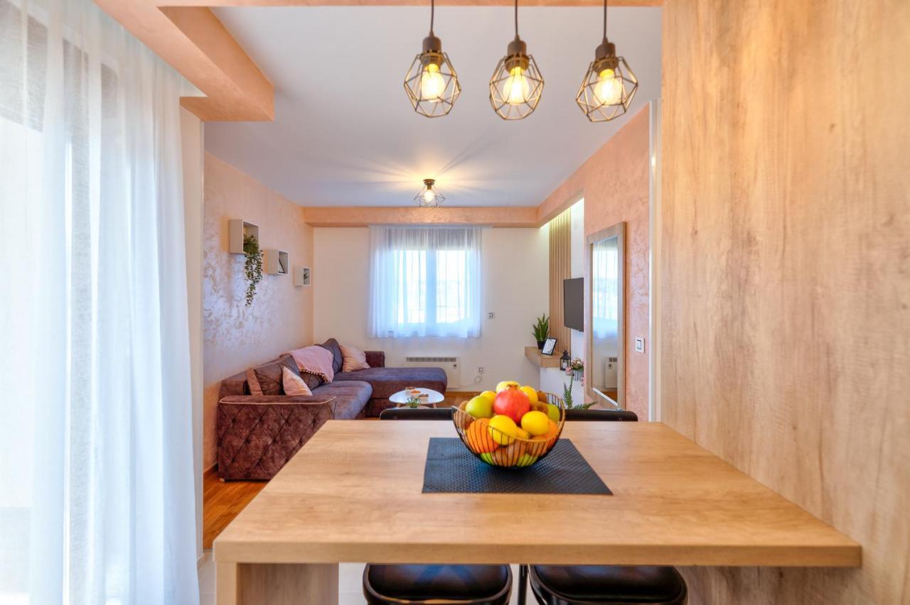 Apartment Stefan In Vila Katalina Lux Zlatibor Exteriör bild